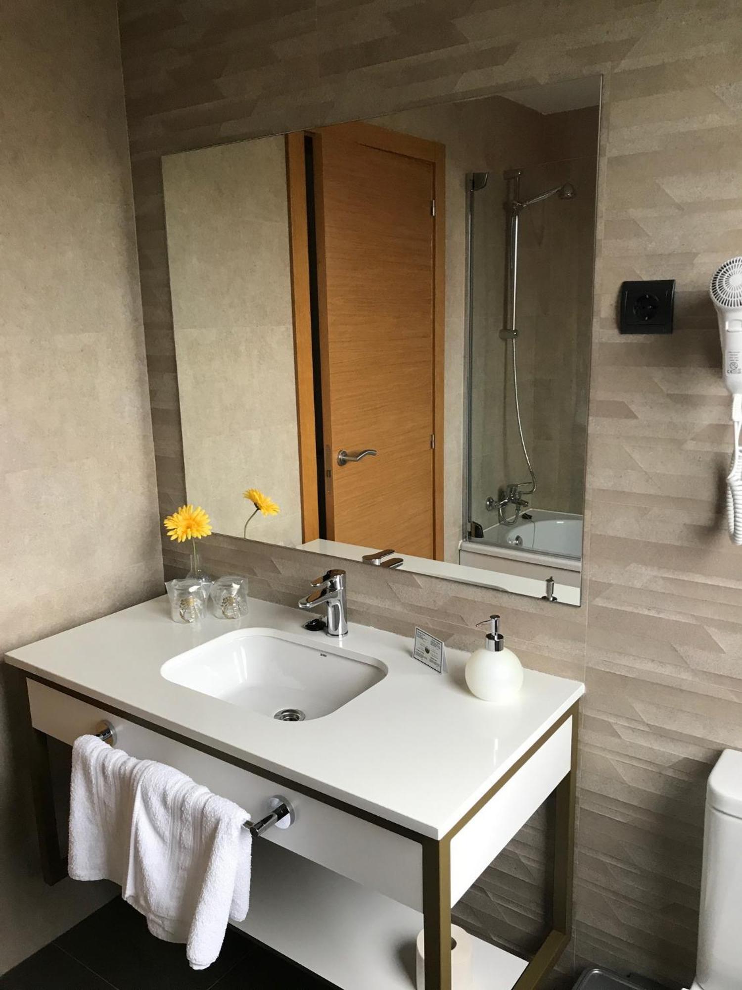 Hotel Mercedes カマルゴ  部屋 写真